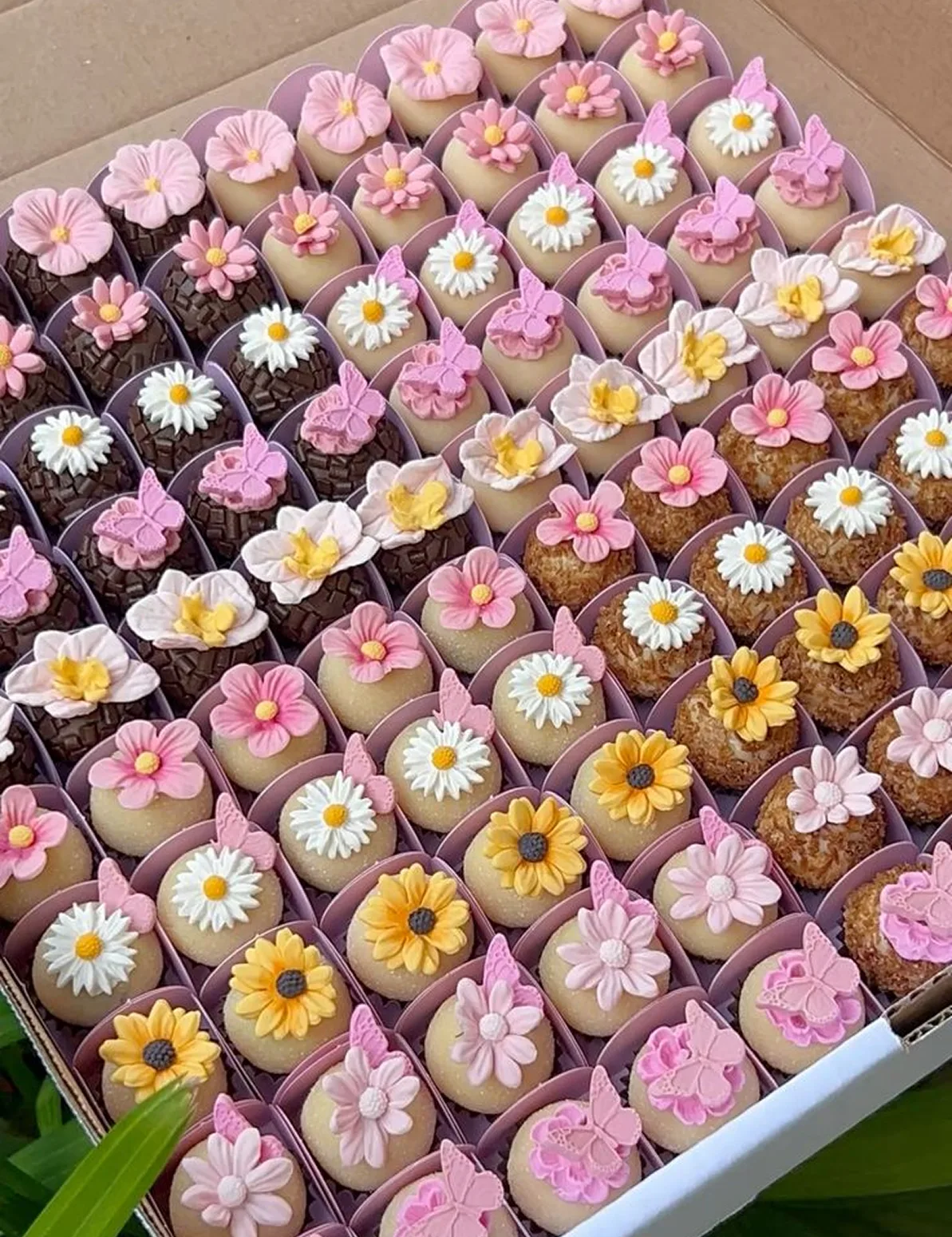 Seleção elegante de brigadeiros artesanais